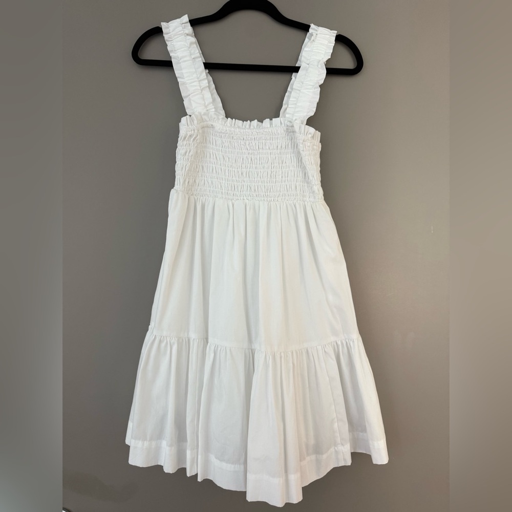 White Sleeveless Dress